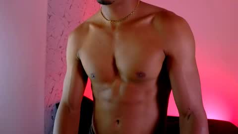 Lorian Vikel  online show from March 31, 2026, 11:05 pm