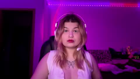 Stasha online show from June 22, 2026, 1:19 pm