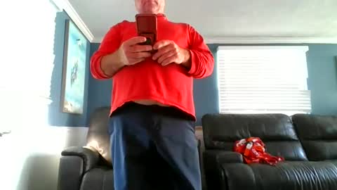 Snapshot of lostclover695 chatting on November 3, 2025, 7:04 pm lostclover695 online show from November 3, 2025, 7:04 pm