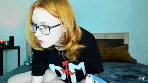 Snapshot of lostineden chatting on June 16, 2026, 7:38 pm Eden online show from June 16, 2026, 7:38 pm