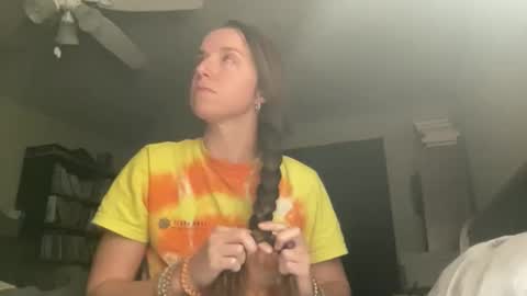 lothlori online show from December 1, 2025, 2:27 am