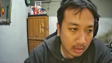 Snapshot of lotnokbesar chatting on December 20, 2024, 1:22 pm dickstick online show from December 20, 2024, 1:22 pm