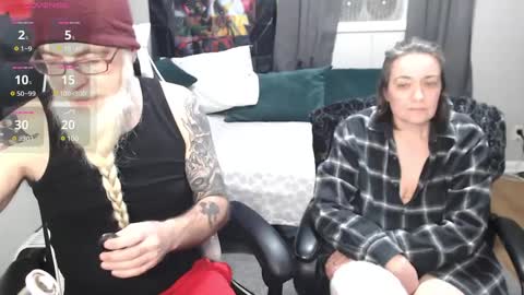 Snapshot of lotusnyne chatting on December 8, 2024, 2:39 am Lotus Nyne online show from December 8, 2024, 2:39 am