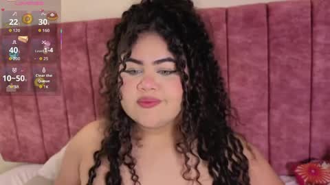 Snapshot of lou_22_ chatting on May 10, 2026, 1:11 am Lou online show from May 10, 2026, 1:11 am