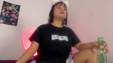 lou_cuteee online show from February 18, 2025, 1:43 am