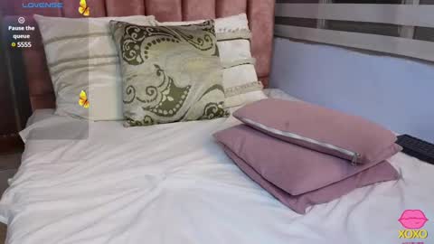  Lou Rosse  online show from January 22, 2025, 11:53 pm