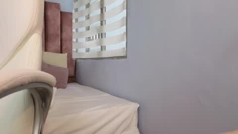  Lou Rosse  online show from January 28, 2025, 7:32 pm