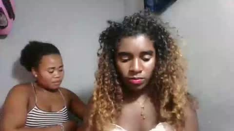 Snapshot of louane98 chatting on February 4, 2026, 8:58 pm louane98 online show from February 4, 2026, 8:58 pm