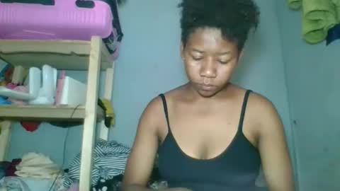 Snapshot of louane98 chatting on March 2, 2026, 7:15 am louane98 online show from March 2, 2026, 7:15 am