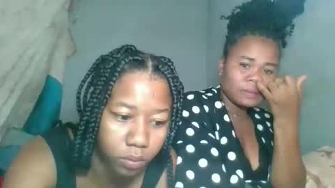 Snapshot of louane98 chatting on March 11, 2026, 7:25 am louane98 online show from March 11, 2026, 7:25 am