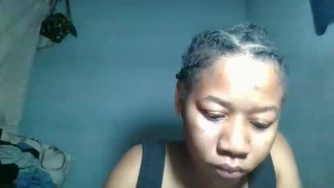 Snapshot of louane98 chatting on March 27, 2026, 7:02 pm louane98 online show from March 27, 2026, 7:02 pm