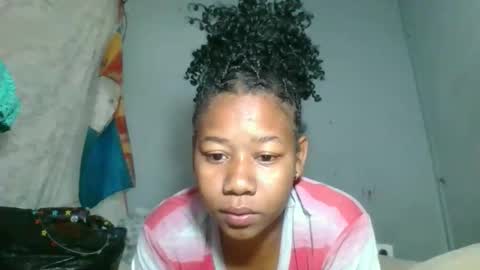 Snapshot of louane98 chatting on April 5, 2026, 12:46 pm louane98 online show from April 5, 2026, 12:46 pm