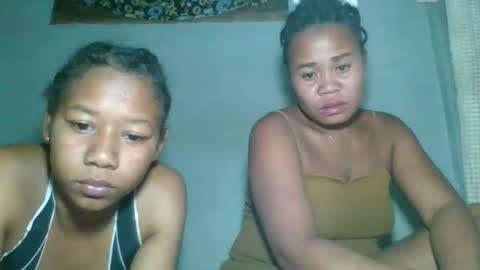 Snapshot of louane98 chatting on April 8, 2026, 3:12 pm louane98 online show from April 8, 2026, 3:12 pm