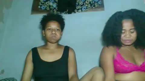 Snapshot of louane98 chatting on April 12, 2026, 5:40 pm louane98 online show from April 12, 2026, 5:40 pm