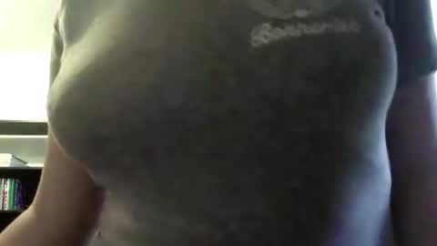Esma online show from May 3, 2026, 8:20 am