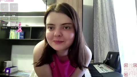 Esma online show from June 3, 2026, 10:18 am