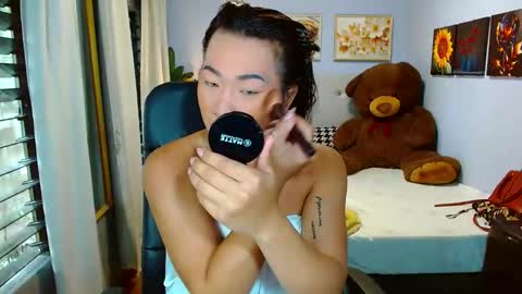 Snapshot of louie_sexy chatting on May 7, 2026, 6:08 am Cathy online show from May 7, 2026, 6:08 am