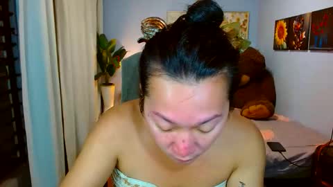 Snapshot of louie_sexy chatting on June 6, 2026, 11:26 am Cathy online show from June 6, 2026, 11:26 am
