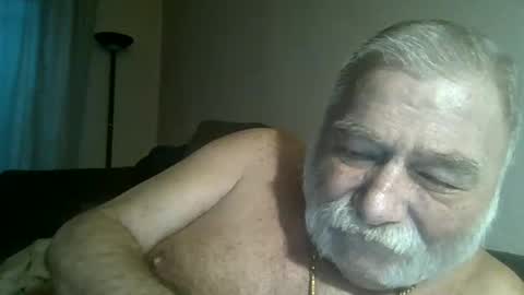Snapshot of louis_chokdee chatting on December 11, 2024, 3:37 pm louis_chokdee online show from December 11, 2024, 3:37 pm
