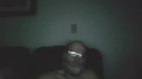 louism13 online show from December 23, 2025, 4:54 am