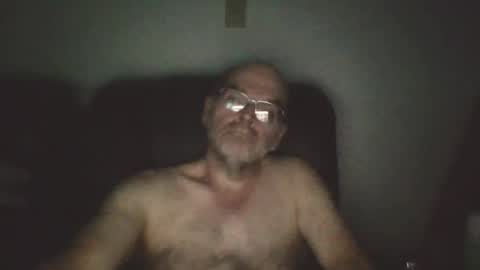 Snapshot of louism13 chatting on March 8, 2026, 5:55 am louism13 online show from March 8, 2026, 5:55 am