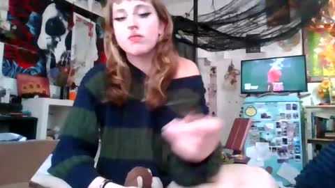 Snapshot of lov3lypixi3 chatting on October 10, 2025, 11:15 pm lov3lypixi3 online show from October 10, 2025, 11:15 pm