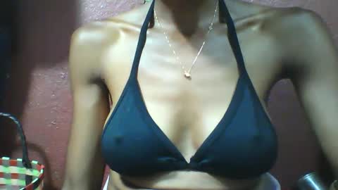 lovaelisa online show from January 12, 2026, 6:29 am