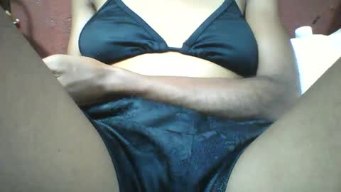 lovaelisa online show from February 25, 2026, 6:39 pm