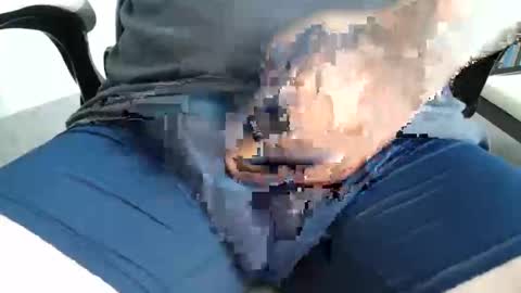 love2c2c2 online show from February 2, 2026, 1:54 pm