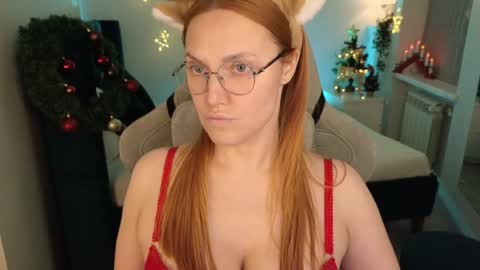 Snapshot of love_call chatting on December 24, 2024, 8:44 am love_call online show from December 24, 2024, 8:44 am