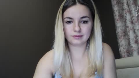 Snapshot of love_dom_meg chatting on March 22, 2026, 9:18 pm Megane online show from March 22, 2026, 9:18 pm