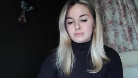 Snapshot of love_dom_meg chatting on March 23, 2026, 7:40 pm Megane online show from March 23, 2026, 7:40 pm