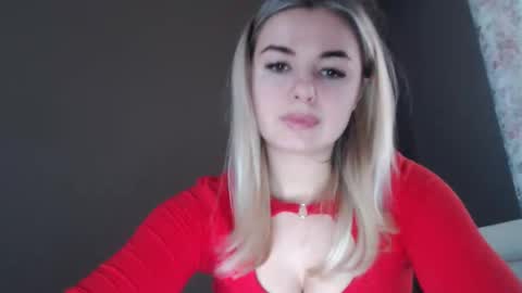 Snapshot of love_dom_meg chatting on March 25, 2026, 9:26 am Megane online show from March 25, 2026, 9:26 am