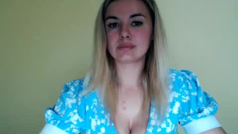 Snapshot of love_dom_meg chatting on June 22, 2026, 10:34 am Megane online show from June 22, 2026, 10:34 am