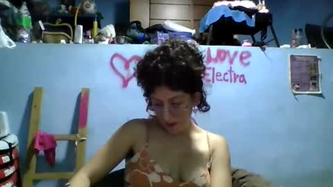 love_electra online show from November 12, 2025, 1:50 am