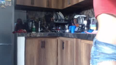 Nina online show from September 17, 2025, 5:58 pm