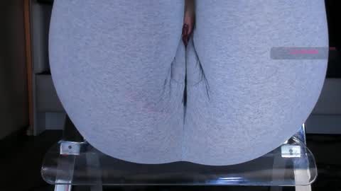 Kira online show from April 1, 2026, 1:41 pm