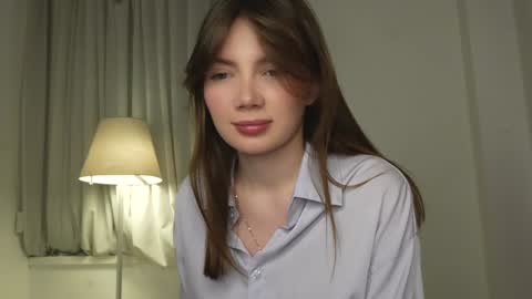 Sofi   online show from March 4, 2025, 4:52 pm