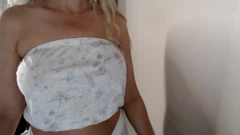 LoVe On  online show from July 9, 2026, 1:04 pm