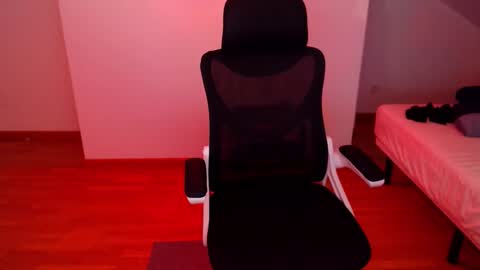 Samantha online show from December 12, 2024, 7:04 pm