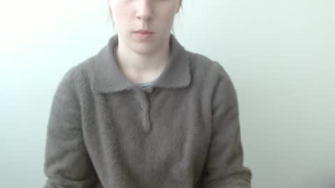 Vivian online show from February 27, 2026, 2:06 pm