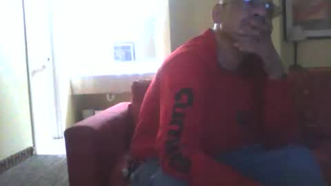 Snapshot of loveazz4me chatting on November 18, 2025, 11:58 am loveazz4me online show from November 18, 2025, 11:58 am