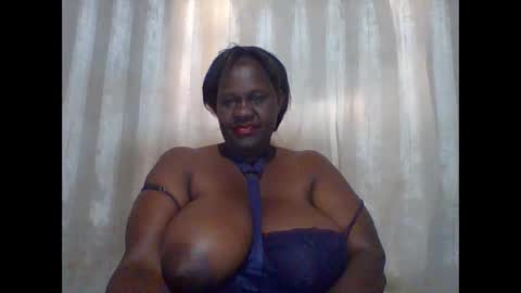 Lynn online show from December 10, 2024, 7:05 am