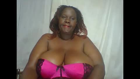 Lynn online show from November 1, 2025, 1:40 am