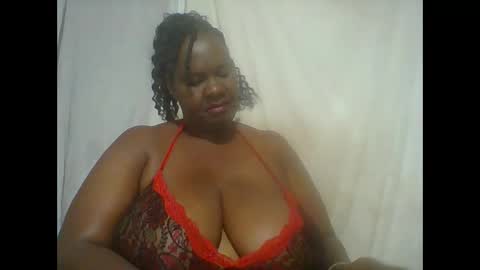 Lynn online show from December 2, 2025, 8:04 pm