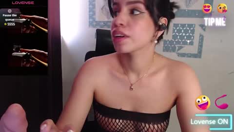 Snapshot of lovebunny_01 chatting on January 24, 2025, 3:55 pm IAmBunny online show from January 24, 2025, 3:55 pm