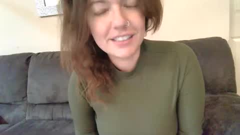 Connie Rae online show from November 15, 2025, 11:51 am