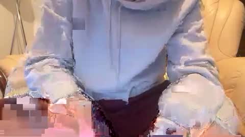 lovecoquin online show from April 3, 2026, 3:48 am