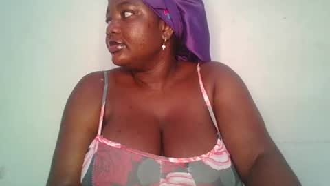 mila online show from February 6, 2026, 9:40 pm