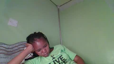 lovegal335 online show from April 10, 2026, 8:19 am